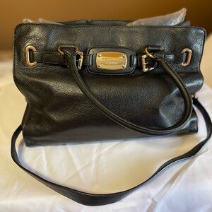 Black leather Michael Kors purse